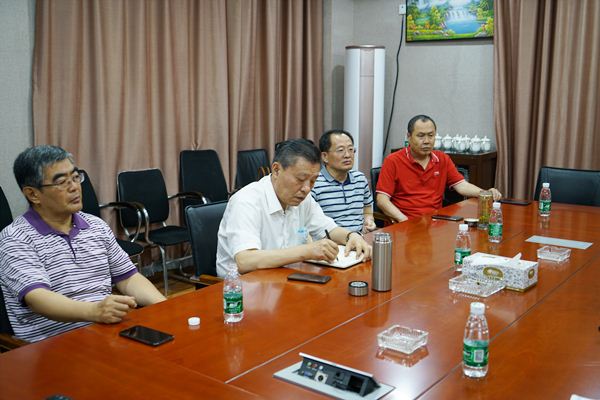 区政协主席张昭森到米兰手机版app集团调研